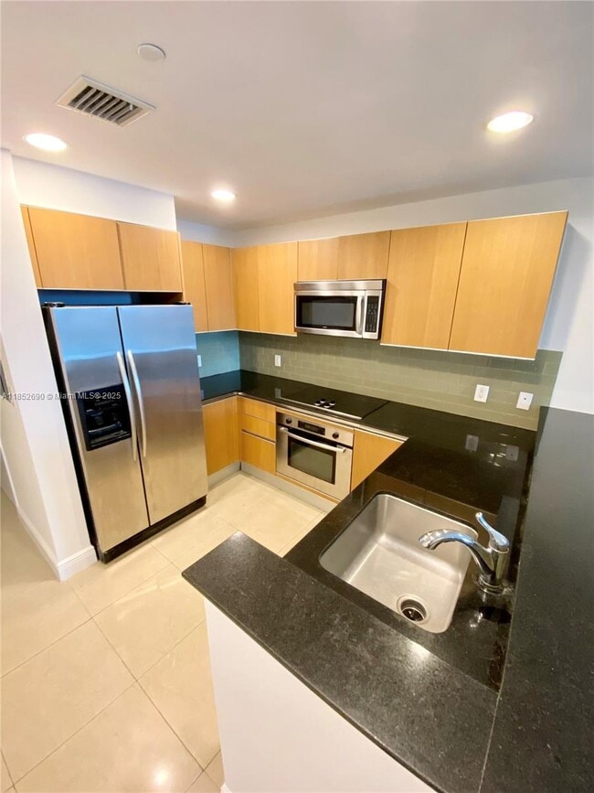 Foto del edificio - 1060 Brickell Ave
