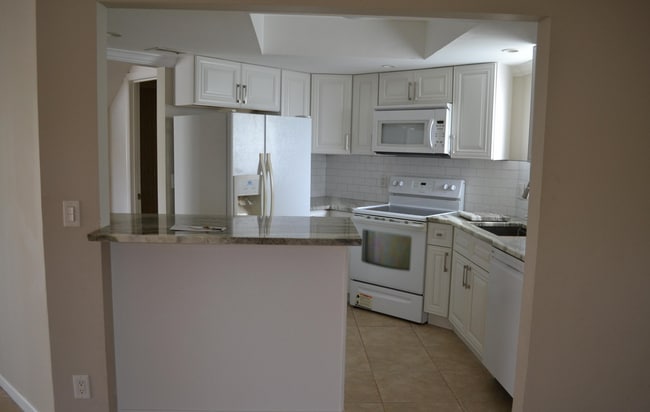 Building Photo - 173 Seabreeze Cir
