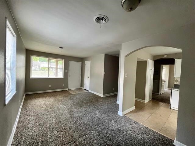 Building Photo - 4572 Violet Ave