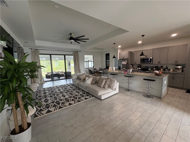 Building Photo - 2606 10th St SW