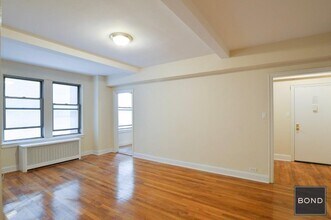 Building Photo - 301 E 38th St
