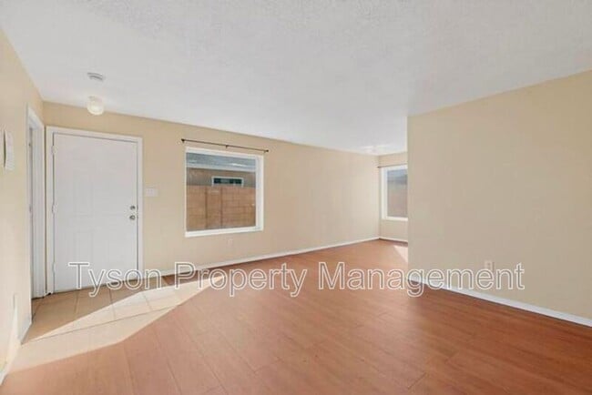 Building Photo - 1305 Amole Vista St SW