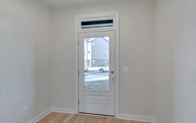Building Photo - 2266 Fowler Cir