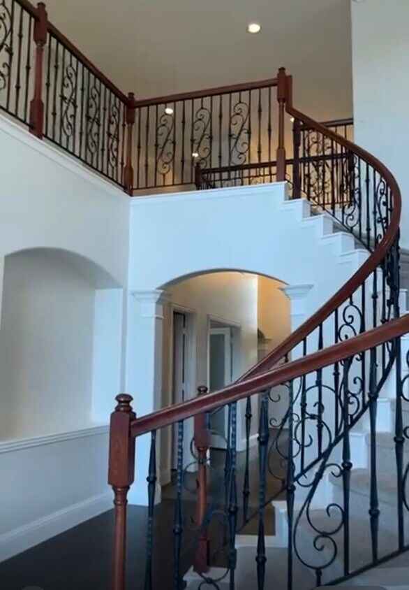 Foto del edificio - 5203 Auckland Dr