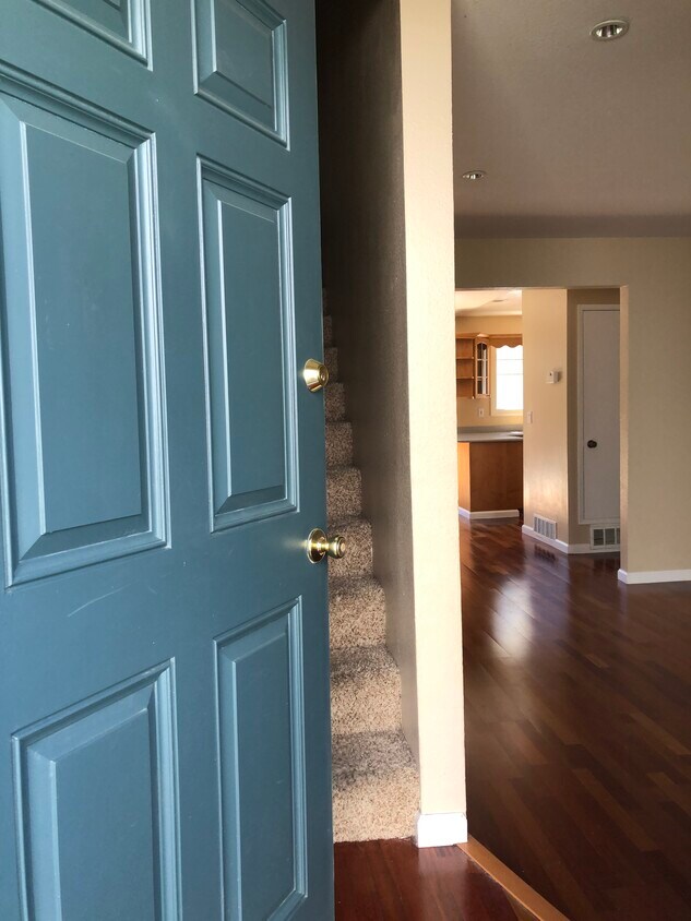Entrance - 3555 Northwood Dr