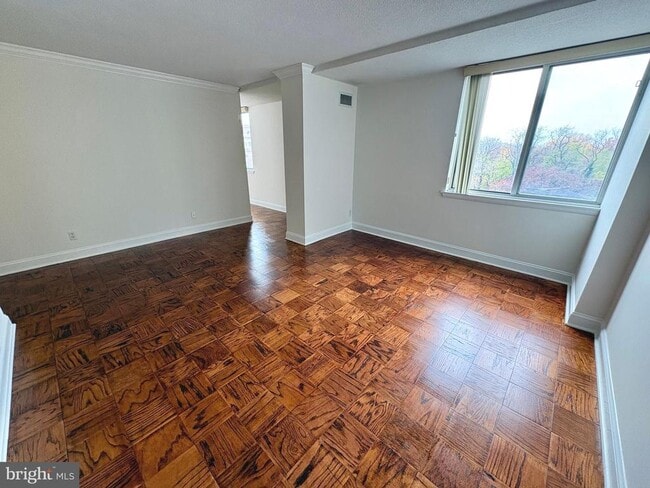 Foto del edificio - 501 Slaters Ln