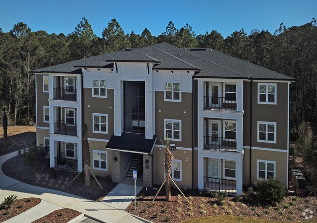 Building Photo - RCM Acquisition LLC (Broxton Bay)