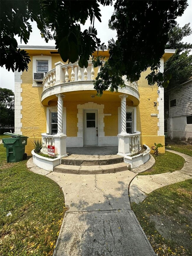 Building Photo - 1925 NW 56th St