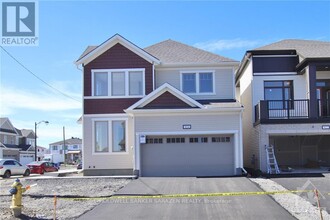 Building Photo - 924 Nokomis Pl