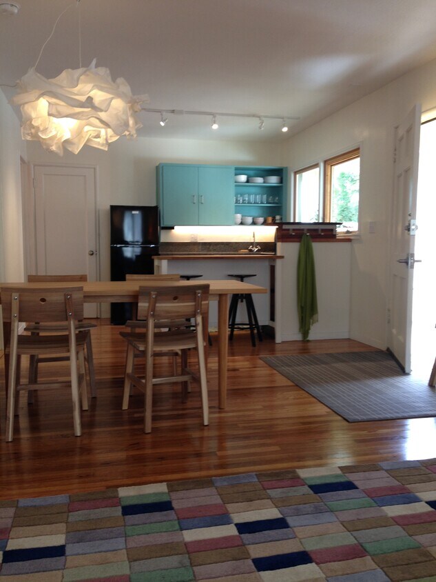 Foto principal - 1322 Dwight Way