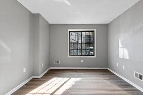 Foto del edificio - 365 Mather St