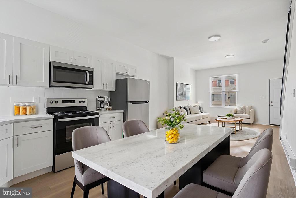 Foto principal - 330 N 61st St