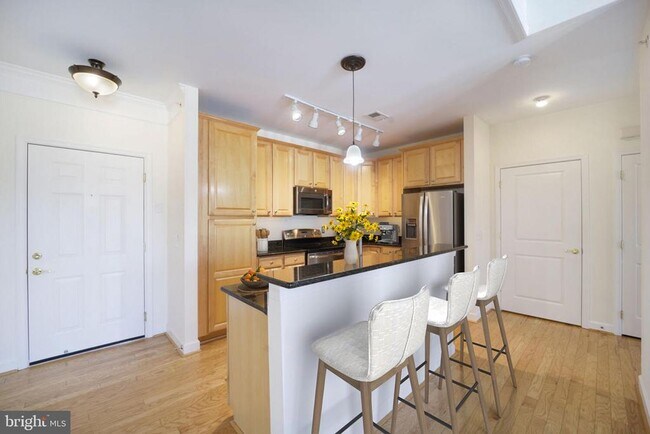 Foto del edificio - 903 Noah Winfield Terrace