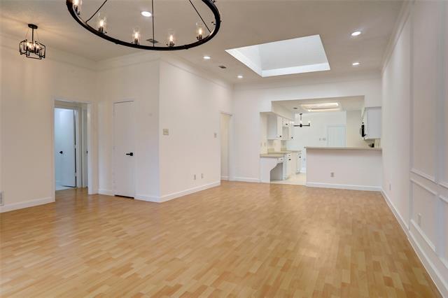 Foto del edificio - 3509 Hilltop Ln