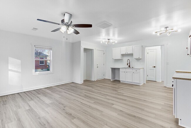 Foto del edificio - Beautifully Updated Home in East Memphis
