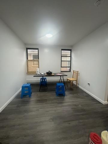 Foto del edificio - 46-25 104th St