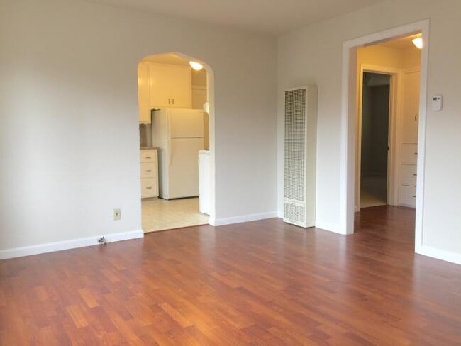 Building Photo - 2 bedroom in Mountain View CA 94041