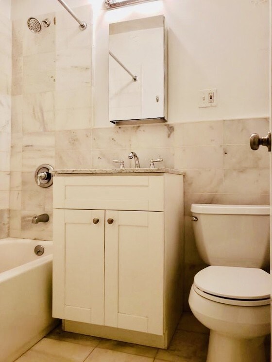 Foto del edificio - 445 E 77th St