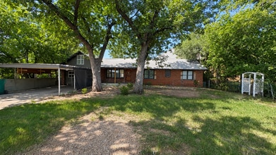 Building Photo - 813 NW 91st St