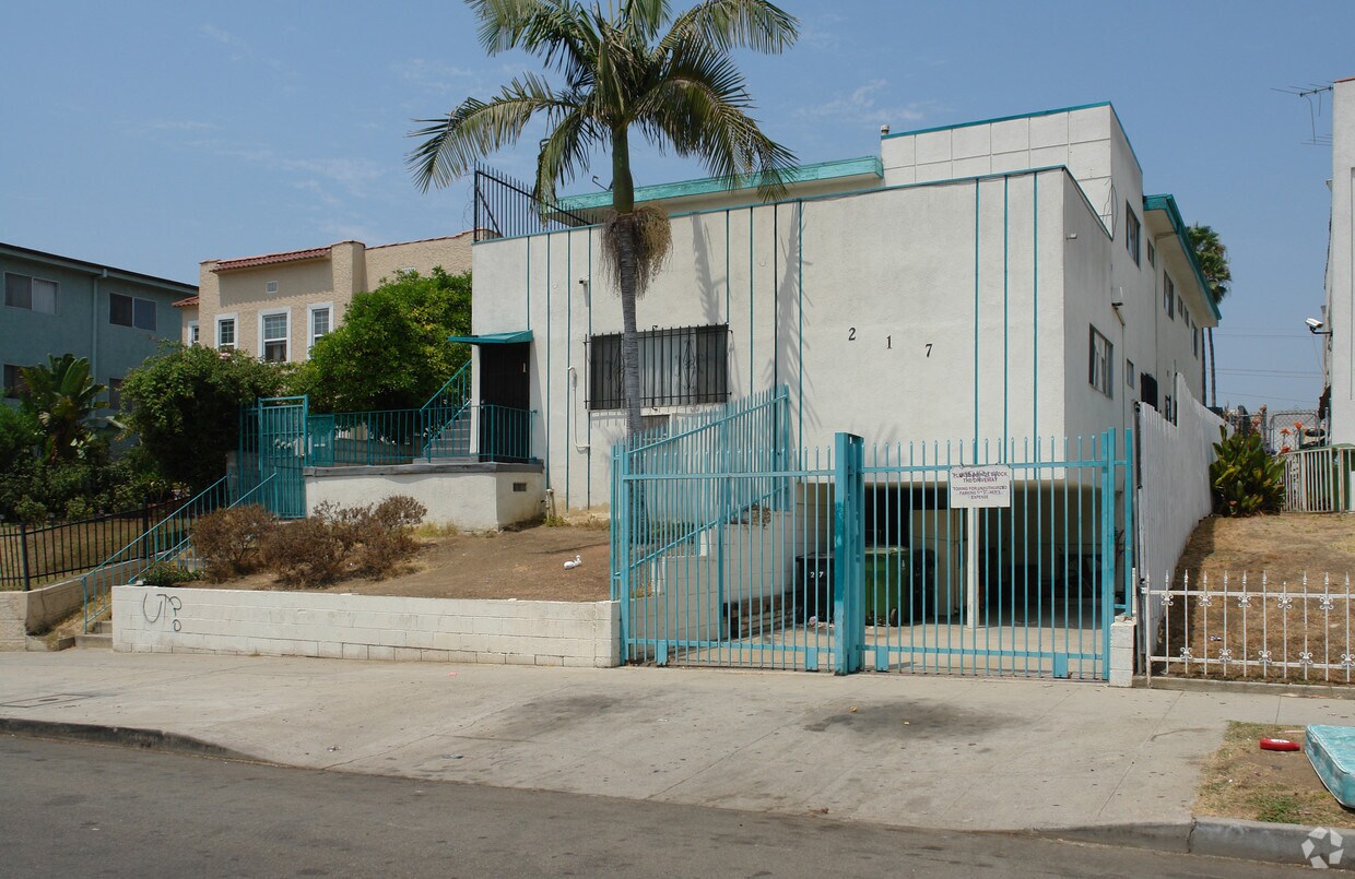Foto del edificio - 217 S Carondelet St