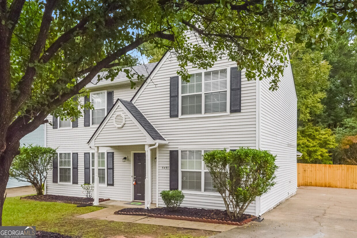 Primary Photo - 5490 Northcut Dr