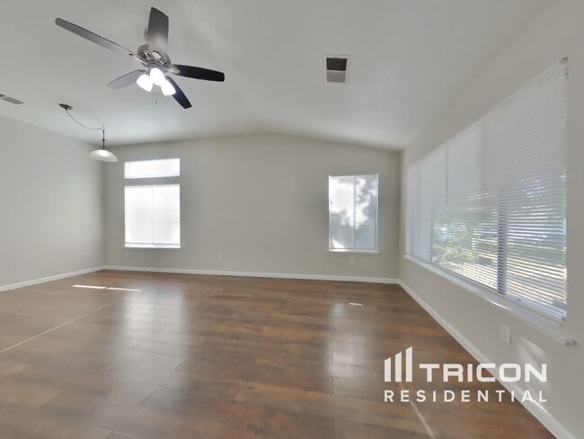 Building Photo - 1798 Fairhaven Ct