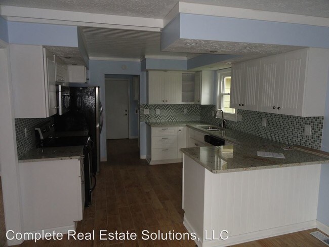 Building Photo - 885 Hacienda Pl