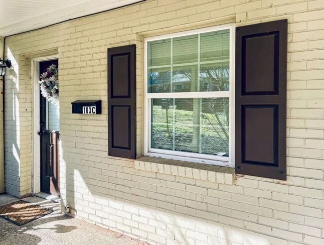 Photo - 103 Isley St Apartment