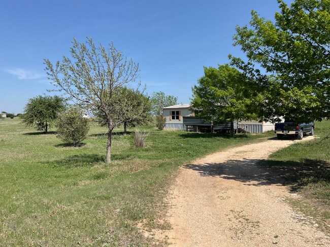 Building Photo - 2619 Lame Duck Rd