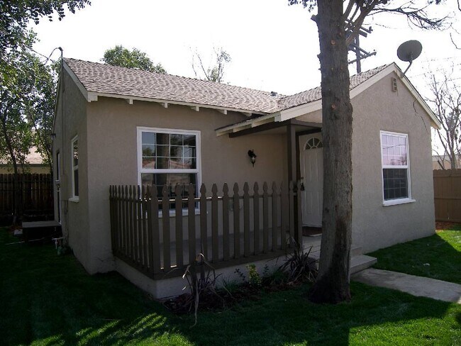 Building Photo - 3762 Briscoe St