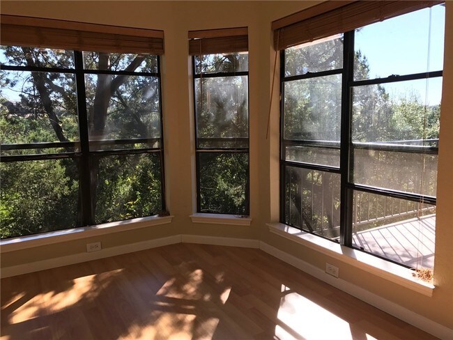 Foto del edificio - 4711 Spicewood Springs Rd