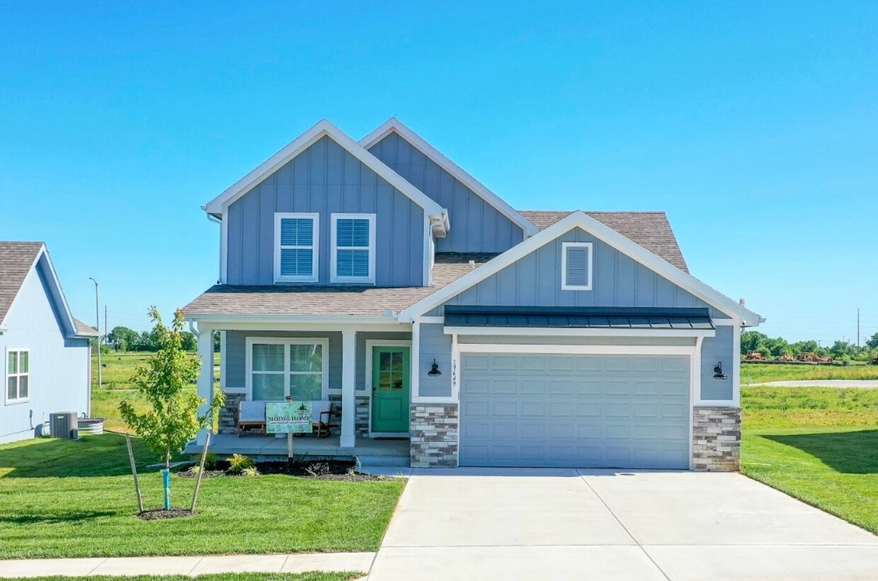 Foto principal - Newly Constructed Home in Spring Hill, KS