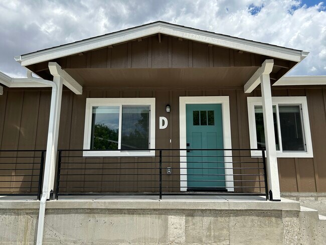 Foto del edificio - 1048 Whipple St
