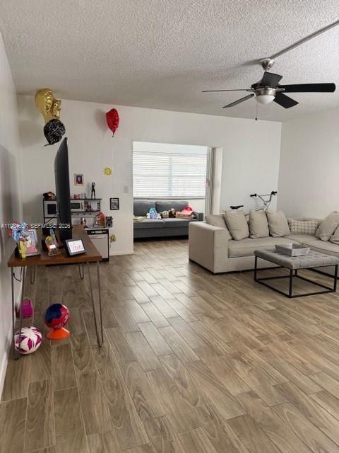 Building Photo - 9159 SW 77th Ave