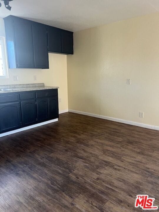 Building Photo - 434 N Harvard Blvd