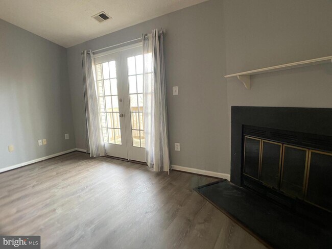 Building Photo - 4720 Dorsey Hall Dr