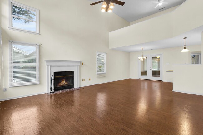 Building Photo - 1824 Caracara Dr