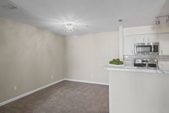 Comedor - The Tarragon Apartments