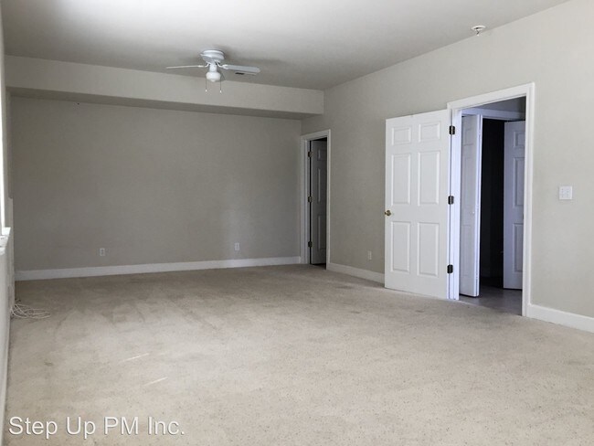 Building Photo - 4 br, 3 bath House - 17233 Valley Oak Dr