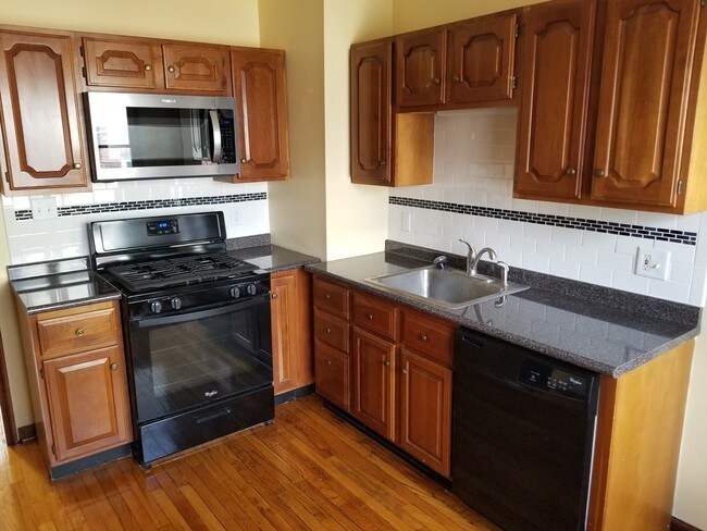 kitchen - 169 Shotwell Park