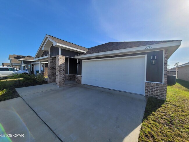 Foto del edificio - 4745 Firefly Ln