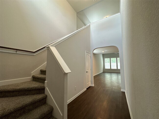 Foto del edificio - 2611 Hoffman Ln