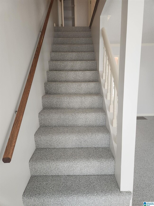 Building Photo - 1675 Ashwood Ln