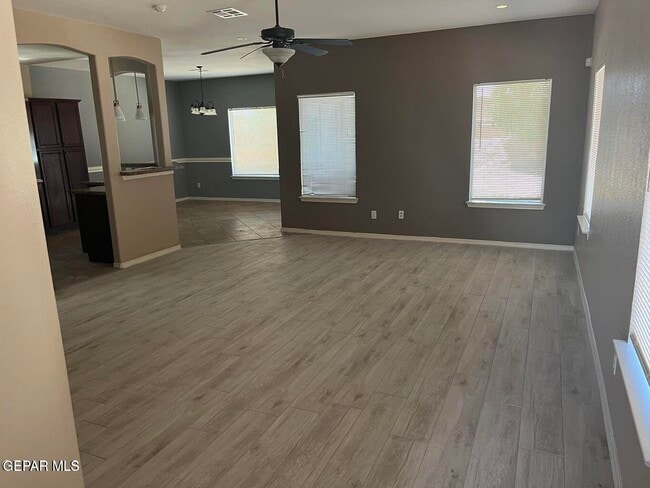 Building Photo - 12331 Sombra Grande Dr