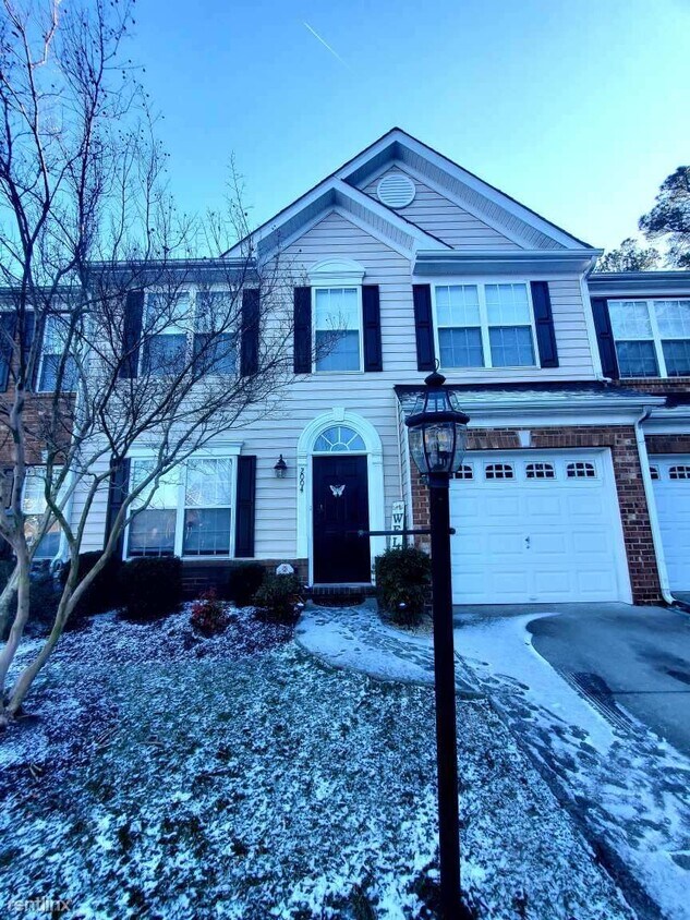2004 Dominion Townes Ln, Richmond, VA 23223 House Rental in Richmond
