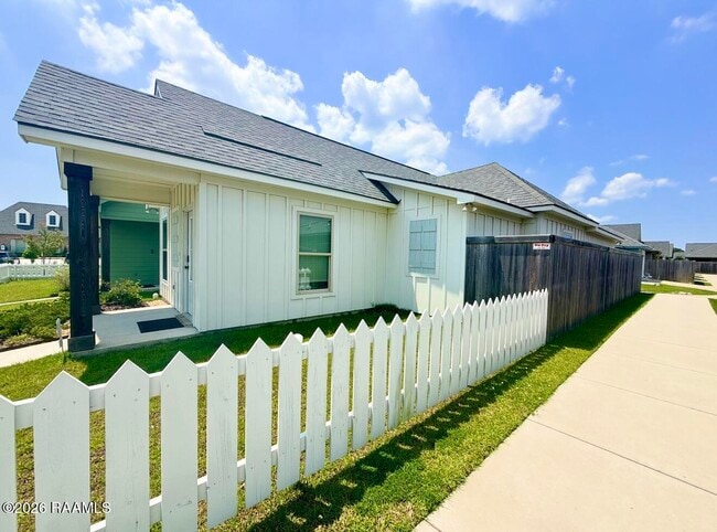 Building Photo - 110 Bozeman Trl