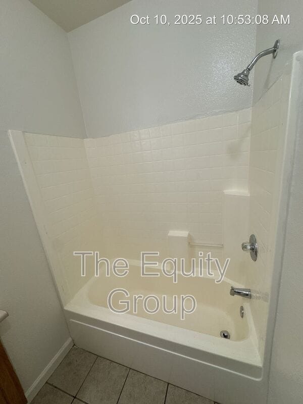 Building Photo - 2924 S Sallee Ct