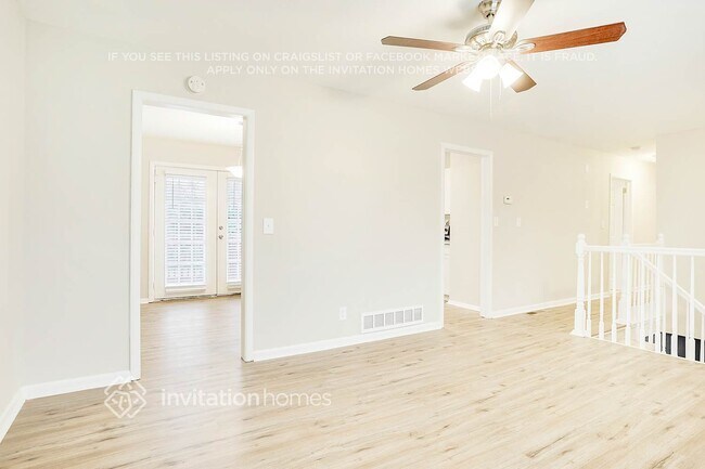 Foto del edificio - 1588 Hampshire Pl
