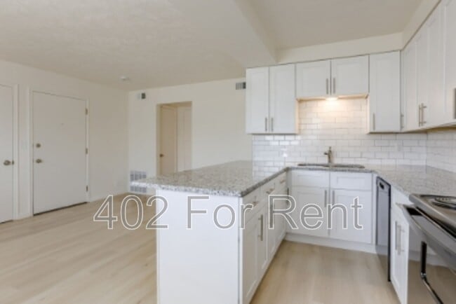 Building Photo - 1056 S 29th St