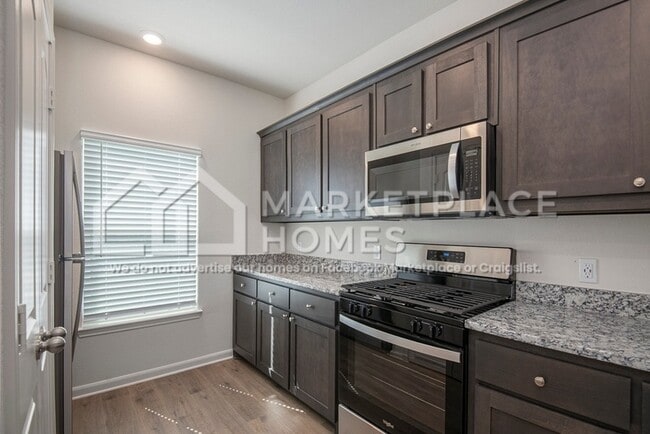 Building Photo - 11004 Gray Mare Dr